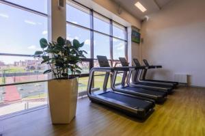 Фотография GEMS GROUP 2